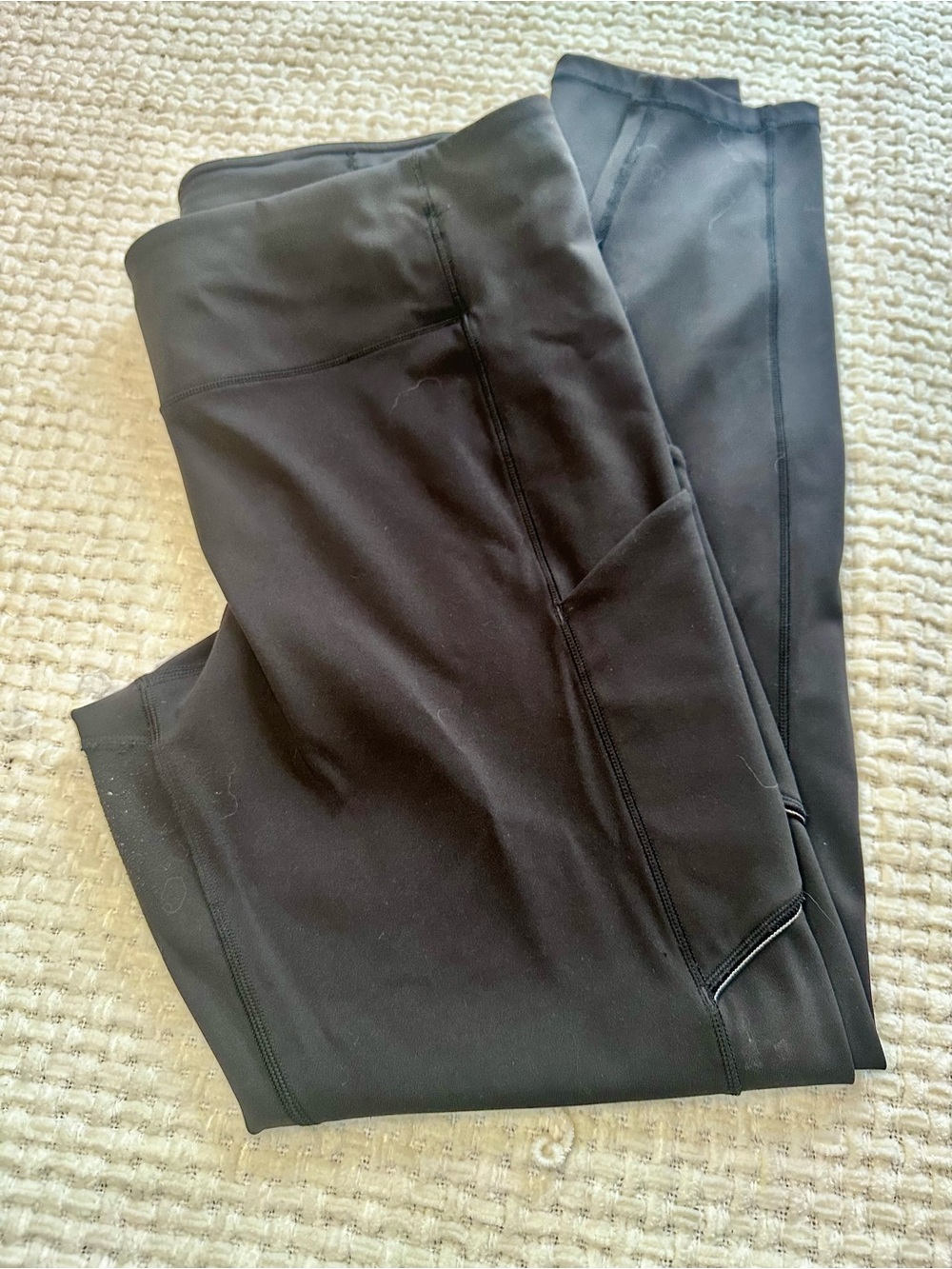 lululemon athletica Black Performance Leggings with Hidden Pocket - Picture 5 of 7